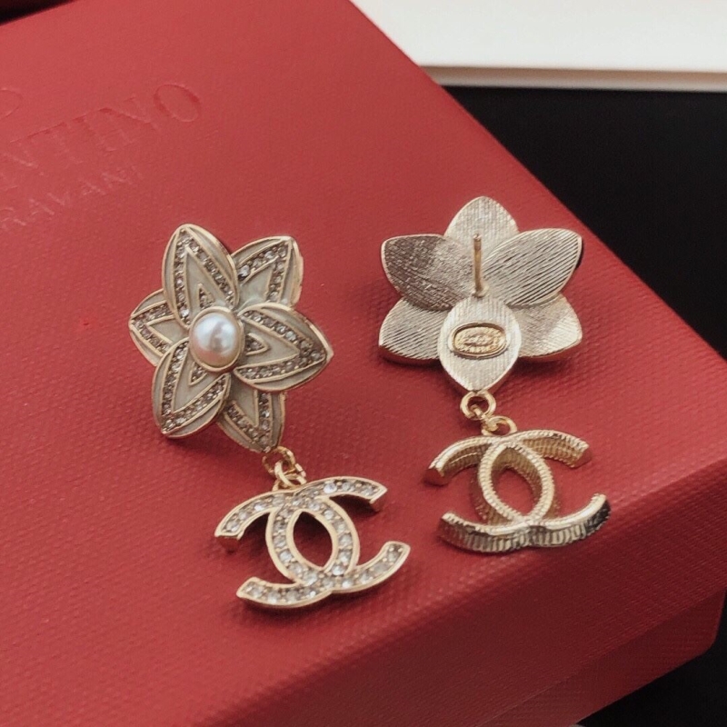 Ch**el earrings